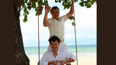 MC Mai Ngọc toont trots haar zoon, terwijl Tự Long een gedicht schrijft ter ere van de verjaardag van regisseur Xuân Bắc.