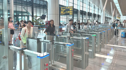 Lễ 2-9, sân bay Tân Sơn Nhất đón khoảng 125.000 lượt khách/ngày