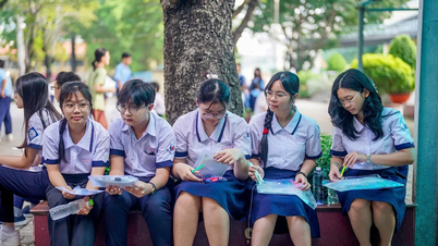 ນັກ​ສຶກສາ​ຢູ່​ນະຄອນ​ໂຮ່ຈີ​ມິນ​ສາມາດ​ພັກຜ່ອນ 2 ອາທິດ​ໃນ​ວັນ​ບຸນ​ກຸດ​ຈີນ