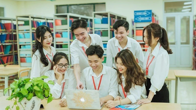 Trên 9,5 điểm mỗi môn mới đỗ Sư phạm Ngữ Văn Trường ĐHSP Hà Nội 2