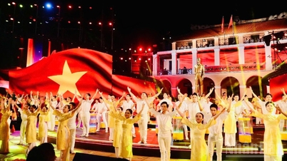 Sâu lắng, tự hào chương trình nghệ thuật đặc biệt Thời cơ vàng