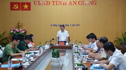 ពង្រឹង​ការ​ឃោសនា​អបអរសាទរ​ខួប​លើក​ទី​៨០​នៃ​បដិវត្តន៍​ខែសីហា និង​ទិវា​ជាតិ​២​កញ្ញា