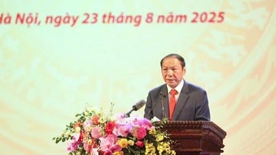 Ministro Nguyen Van Hung: Llevar el desarrollo cultural a una nueva era con nuevos logros y nuevas marcas