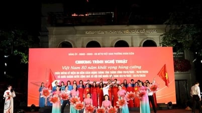 Aspectos destacados del programa artístico "Vietnam: 80 años de aspiración al poder"