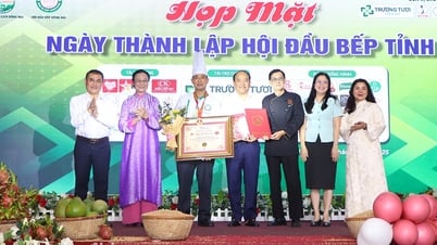 Ấn tượng kỷ lục Xôi chiên phồng hạt điều lớn nhất Việt Nam