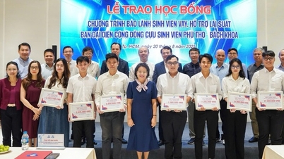 08 excelentes estudiantes convirtieron préstamos en becas del Programa de Garantía de Préstamos de BKA