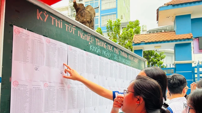 คะแนนมาตรฐานของมหาวิทยาลัยวิทยาศาสตร์ธรรมชาติและมหาวิทยาลัยการเงินและการตลาดต่างก็เพิ่มขึ้น