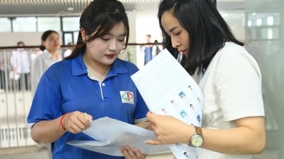 Mức trúng tuyển đại học 2025 tăng phi mã: Hiện tượng mới "ảo điểm chuẩn"