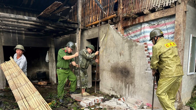Công an xã Mường Bo khẩn trương cứu hộ người dân, khắc phục sự cố sập tường do cây đổ