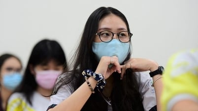 Один из университетов неожиданно повысил планку для блока C, и многие кандидаты, считавшие, что сдали экзамен, провалились.