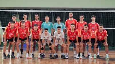 កីឡាករបរទេសកម្ពស់ ២.០៥ម៉ែត្រ ប្រកួតជាមួយតារាវៀតណាម ក្នុងការប្រកួតបាល់ទះប៉ូលិសអន្តរជាតិ