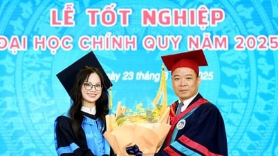 ពាក់កណ្តាលនៃនិស្សិតសេដ្ឋកិច្ចជាតិបានបញ្ចប់ការសិក្សាដោយ Excellent, valedictorians ជាច្រើន 4.0