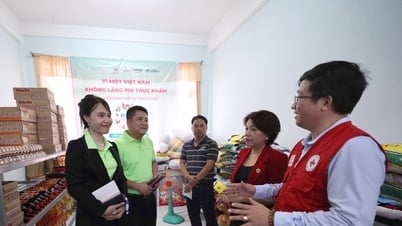 Tiếp sức cho người yếu thế từ kho thực phẩm cộng đồng