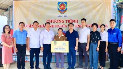 ត្រឡប់​ទៅ​ប្រភព​វិញ បរិច្ចាគ​ផ្ទះ​ដឹងគុណ​នៅ​ខេត្ត Tuyen Quang