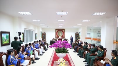 Bộ CHQS tỉnh Lâm Đồng tiếp Đoàn Nghệ thuật Quân đội Hoàng gia Campuchia
