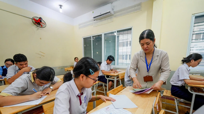 A college in Ho Chi Minh City has higher admission scores than universities.