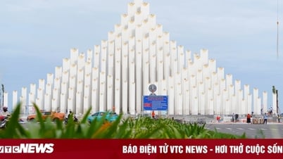 Am schönsten Strand des Südens herrscht reger Baubetrieb, bereit, Touristen anlässlich des Feiertags am 2. September willkommen zu heißen