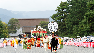 日本の秋の旅体験 A～Z（2025）：紅葉祭りのフルセット