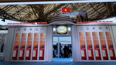 15 ธนาคารนำ “โลกดิจิทัล” ร่วมงานนิทรรศการ 80 ปีแห่งความสำเร็จระดับชาติ