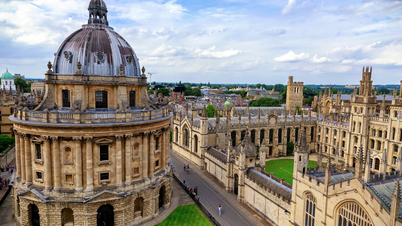 ទស្សនាសាកលវិទ្យាល័យបុរាណ Oxford និង Cambridge៖ តម្លៃប្រវត្តិសាស្ត្រ វប្បធម៌ និងបញ្ញានៅប្រទេសអង់គ្លេស