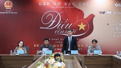 학술 언어로 베트남 음악적 가치를 기리다