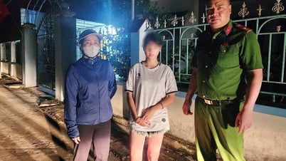 Полиция коммуны Хоп Тьен помогает людям находить своих детей ночью