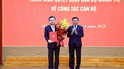 Kamerad Nguyen Thanh Nghi memegang jabatan Kepala Komite Kebijakan dan Strategi Pusat.
