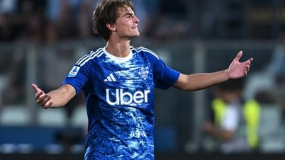 サッカー移籍ニュース 8/25: レバークーゼンからの離脱が相次ぎ、レアルがアラバ獲得にゴーサイン