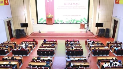 อบรมการเมืองภาคฤดูร้อนสำหรับบุคลากร อาจารย์ และครูฝ่ายบริหารการศึกษา ประจำปี 2568