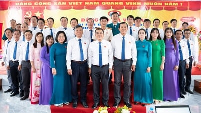 Congreso del Comité del Partido de la Comuna de Vinh An para el período 2025-2030