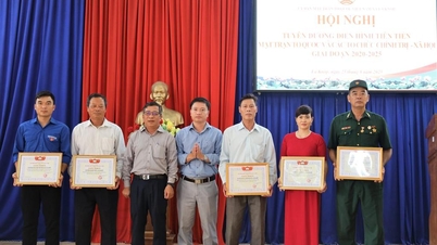 ឃុំ​អ៊ា​ប​លើក​សរសើរ​គំរូ​ជឿនលឿន​ធម្មតា​នៃ​រណសិរ្ស​មាតុភូមិ និង​អង្គការ​នយោបាយ​សង្គម​ក្នុង​ដំណាក់កាល​ឆ្នាំ​២០២០​ដល់​ឆ្នាំ​២០២៥