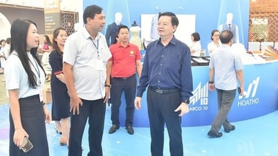 Anlässlich des 80. Jahrestages des Nationalfeiertags besichtigte der stellvertretende Premierminister Mai Van Chinh die Fertigstellung der Stände der National Achievements Exhibition.