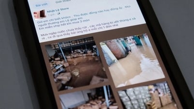 ハノイの多くの店が「雨で倉庫が浸水」して商品を売りさばいていると苦情を訴えており、ネットユーザーらは憤慨している。