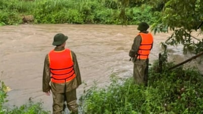 Mưa lớn làm 32 nhà dân bị hư hỏng