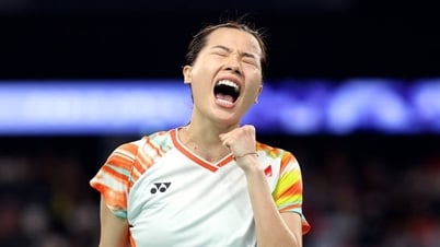 Thuy Linh បង្កការភ្ញាក់ផ្អើលយ៉ាងខ្លាំងក្នុងការប្រកួតកីឡាវាយសីពិភពលោក