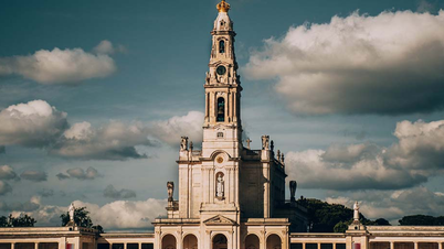 Viaje al Santuario Católico de Fátima – Destino de paz y fe