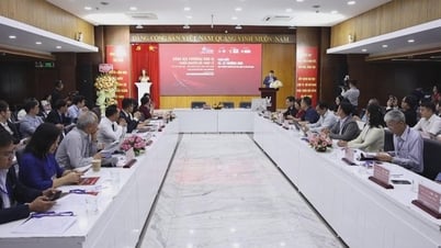워크숍 "제도적 창조"는 민간 경제 발전을 촉진합니다