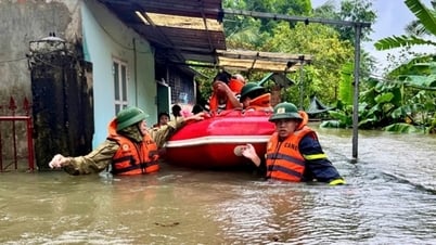 อพยพ 6 ครัวเรือนในพื้นที่น้ำท่วมออกสู่ที่ปลอดภัยทันท่วงที