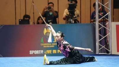 Tuyển thủ Dương Thúy Vi và đồng đội tham dự giải wushu vô địch thế giới 2025