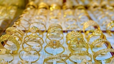Giá vàng hôm nay 26/8/2025: Giá vàng SJC tăng gần triệu, vượt 127,5 triệu, lập kỷ lục mới
