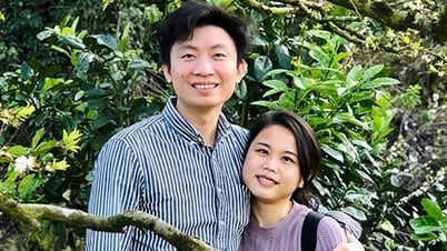 Die schöne Liebesgeschichte von 9X Doktor Phan Do Phuc mit seiner ausländischen Frau im gleichen Beruf