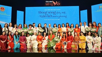 Gala "ជនជាតិវៀតណាមជាទីគោរព" និងពិធីប្រគល់រង្វាន់ជូនឯកអគ្គរដ្ឋទូតវៀតណាមនៅក្រៅប្រទេសឆ្នាំ 2025
