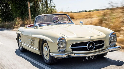 Mercedes-Benz 300 SL Roadster старше 62 лет стоит более 200 миллиардов донгов