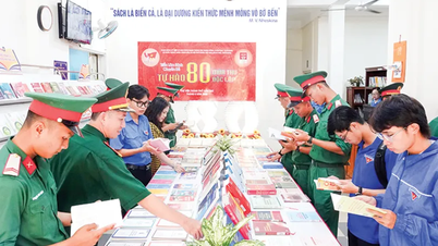 “Tự hào 80 mùa thu độc lập”