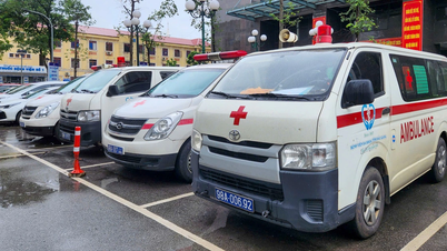 Un chauffeur d'ambulance a été facturé 21 millions de VND pour 200 km, l'hôpital a temporairement suspendu 3 personnes