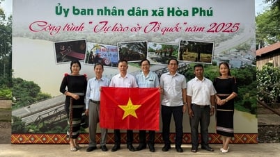 Khánh thành đường cờ “Tự hào cờ Tổ quốc” tại Hòa Phú