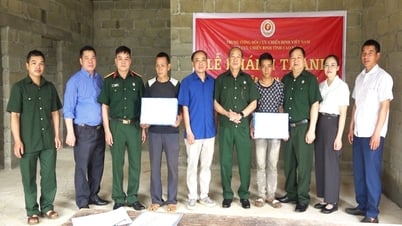 Begleitung bei der Beseitigung von Notunterkünften, Verbesserung des Lebens von Veteranen - Cao Bang Electronic Newspaper