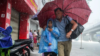 Hanoi: Flooding, students cannot go to school