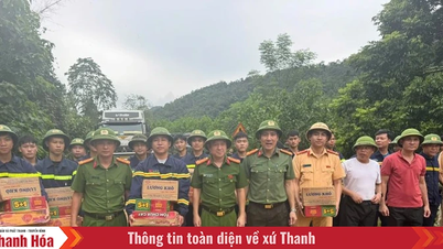 Công an tỉnh vận chuyển lương thực, thực phẩm hỗ trợ người dân 2 xã Yên Nhân, Bát Mọt