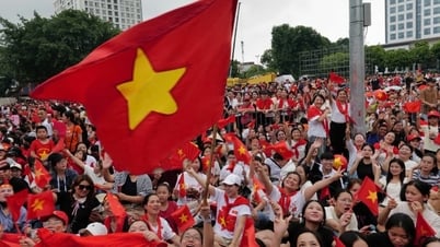 40 điểm phát bánh, nước miễn phí cho người dân xem diễu binh